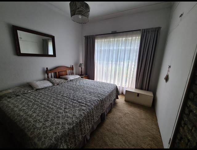 5 BEDROOM FREESTANDING FOR SALE IN MOOILANDE